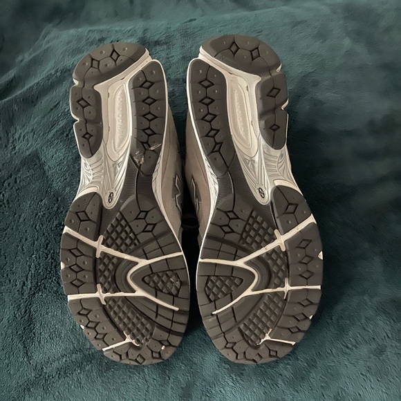 Size 11 new balance 2002r - Picture 7 of 7